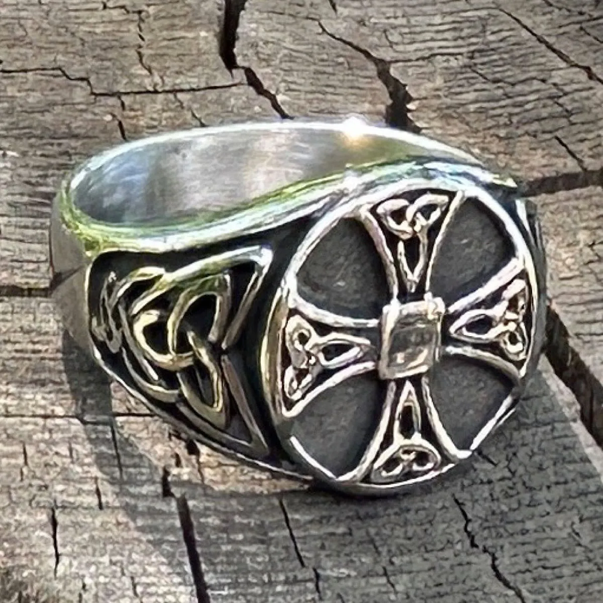 Berserker's Covenant - Viking Cross Ring (#223)